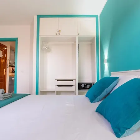 B-rent Perla De Mar Коральео
